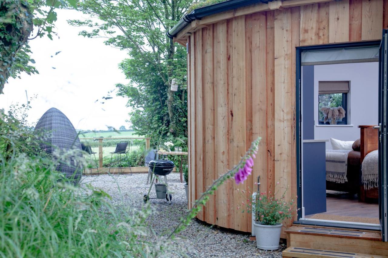 East Thorne Glamping Дом отдыха *